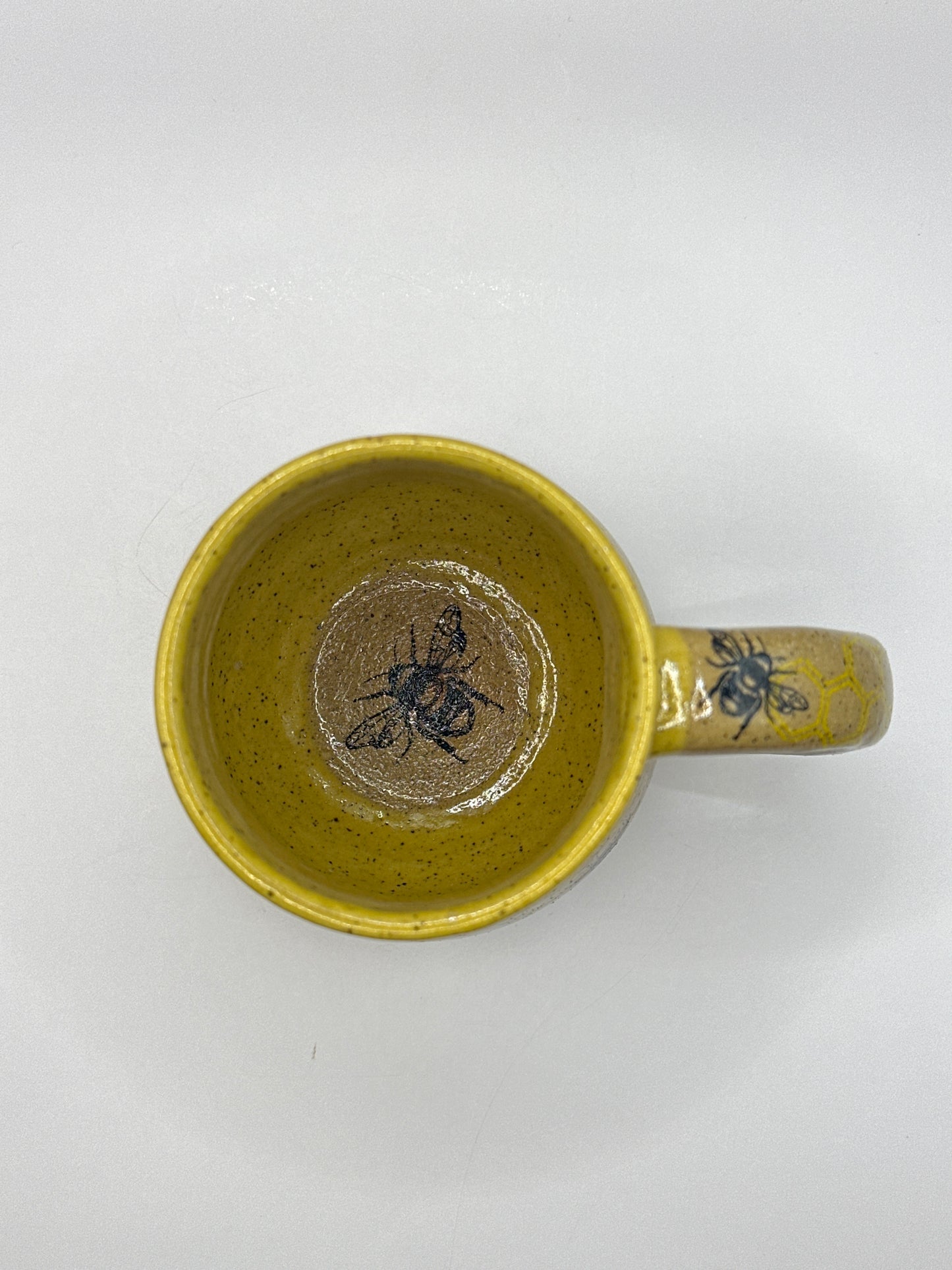 Mug 14 oz - Honeycomb & Bees Yellow - Golden Yarrow
