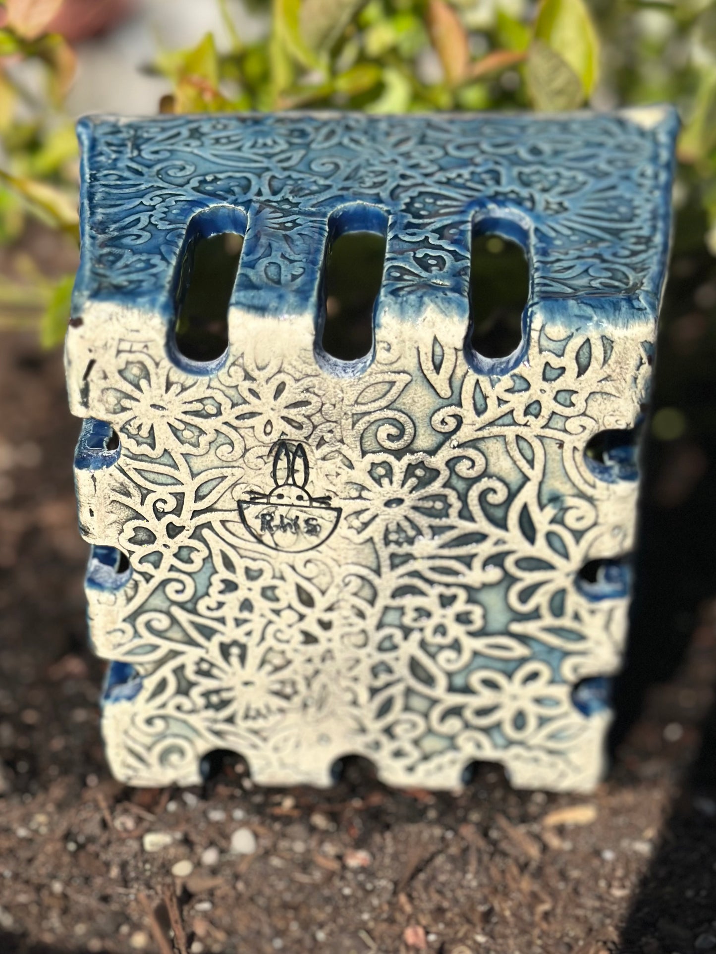 Berry Basket - Blue Textured Flowers