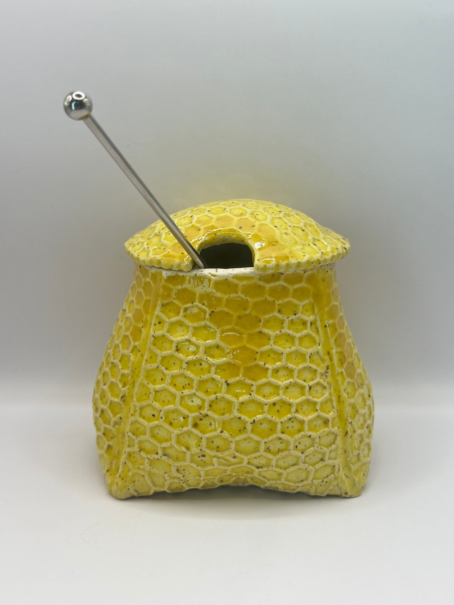 Honey Pot - Textured Honeycomb w/Bee Wand