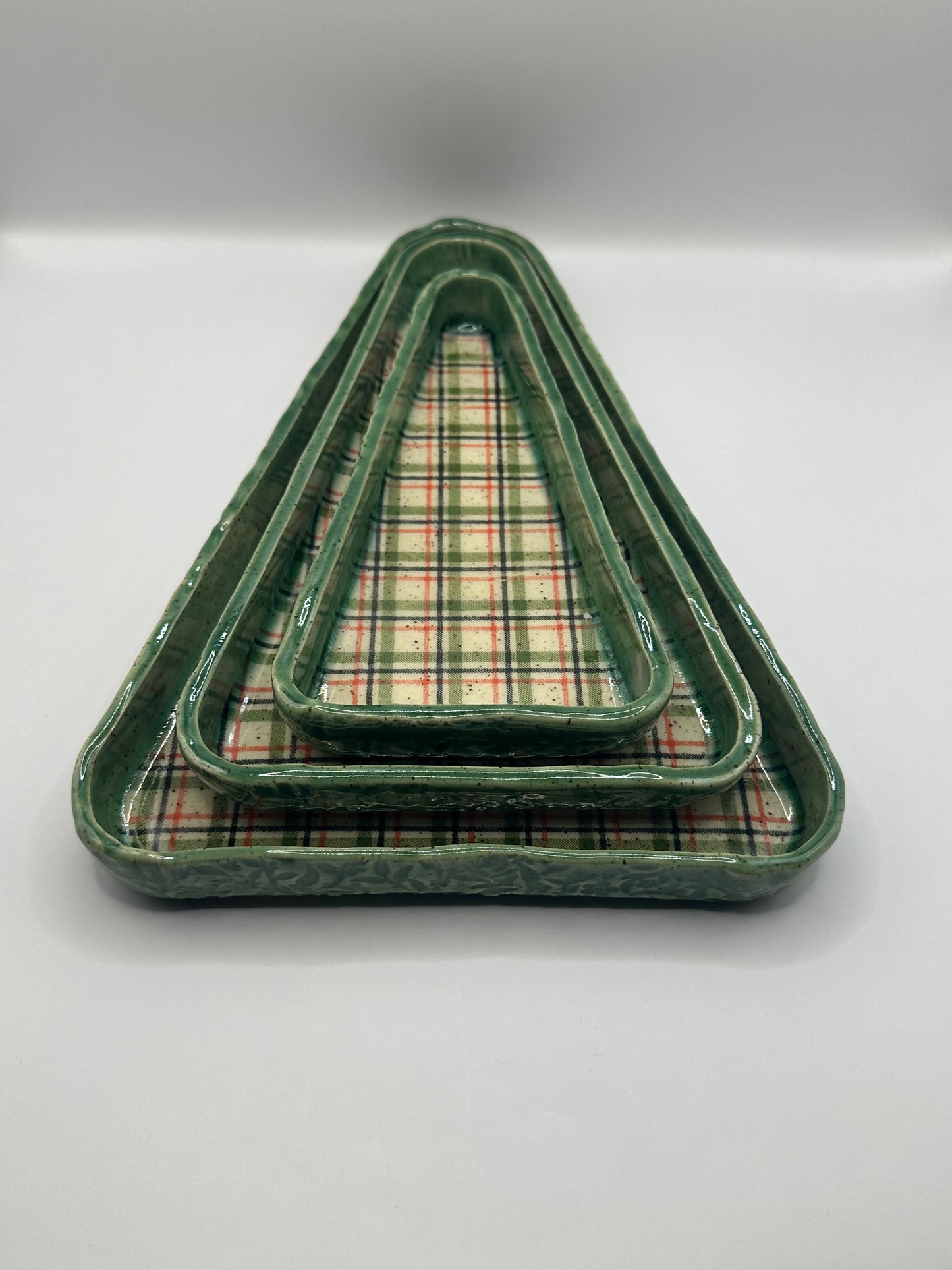 Christmas Tree Dish - Plaid (multiple sizes available)