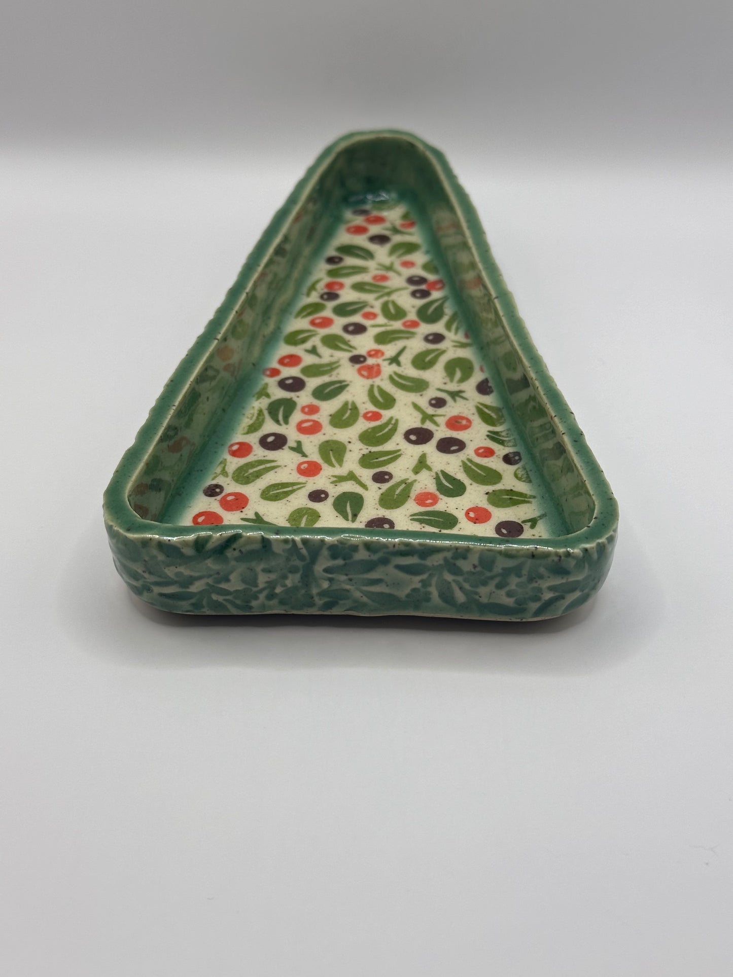 Christmas Tree Dish - Winterberry (multiple sizes available)