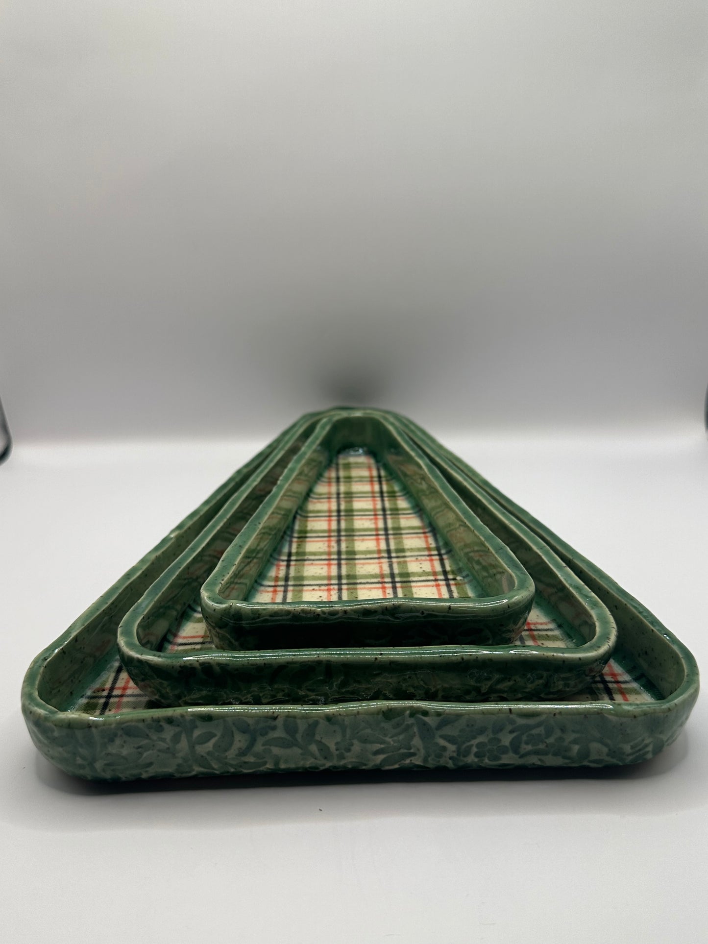 Christmas Tree Dish - Plaid (multiple sizes available)