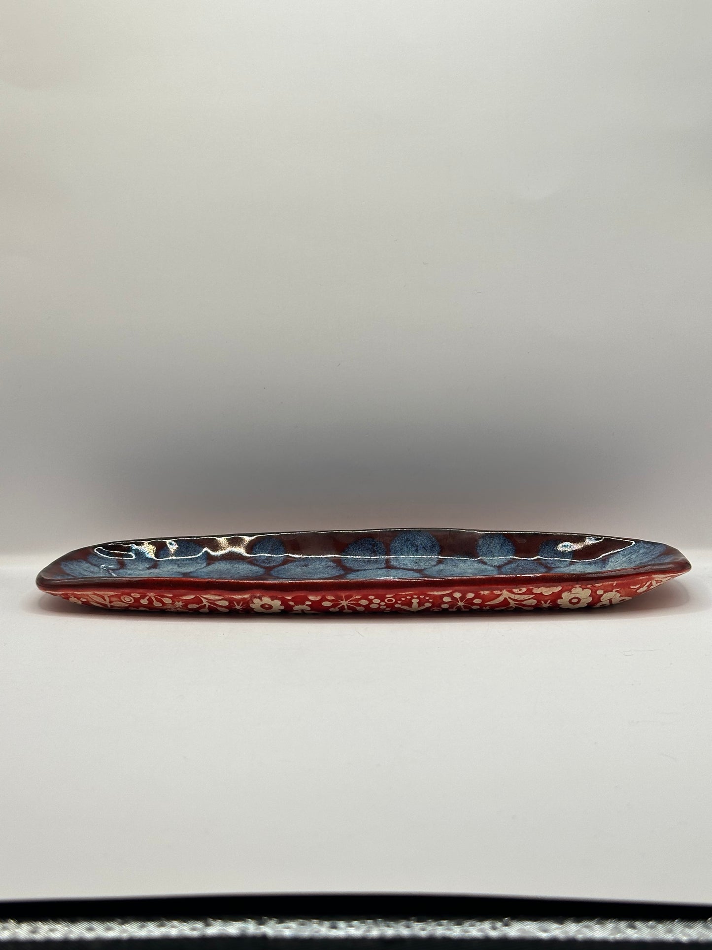 Rounded Rectangle Dish Narrow - Red Frozen Pond