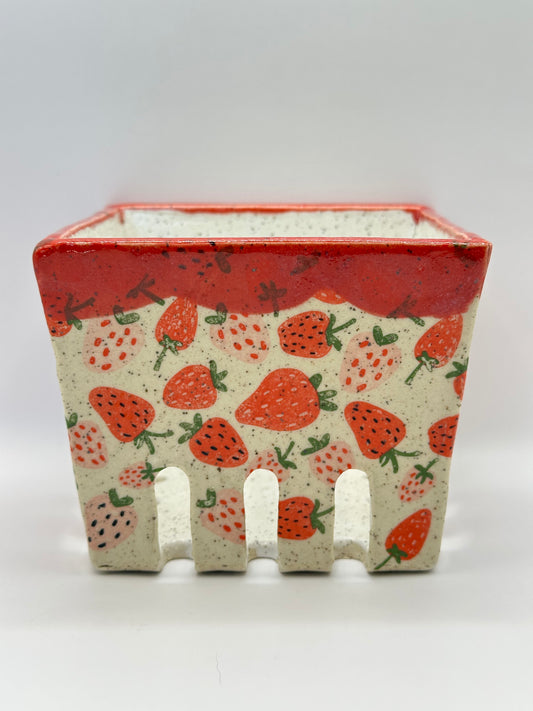 Berry Basket - Strawberries Red Trim